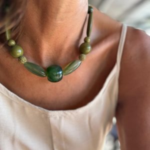 COLLAR OLIVO